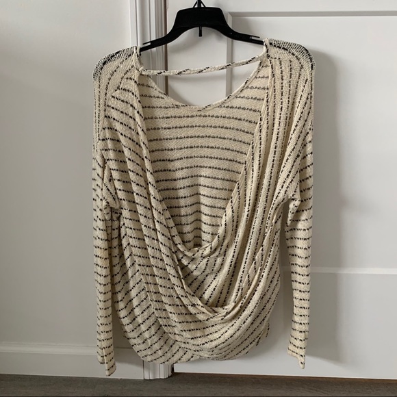 Free People open back lightweight sweater - Picture 3 of 3